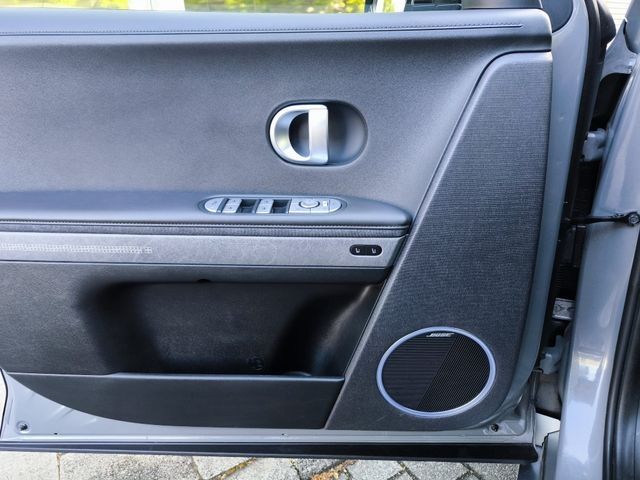 Fahrzeugabbildung Hyundai IONIQ 5 Uniq WERKSGA+MEMO+NAVI+LED SHZ+RELAX+360