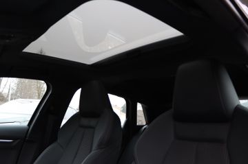 Fahrzeugverkauf 12 Audi A3 Sportback 35 TFSI S line Matrix Sonos Pano