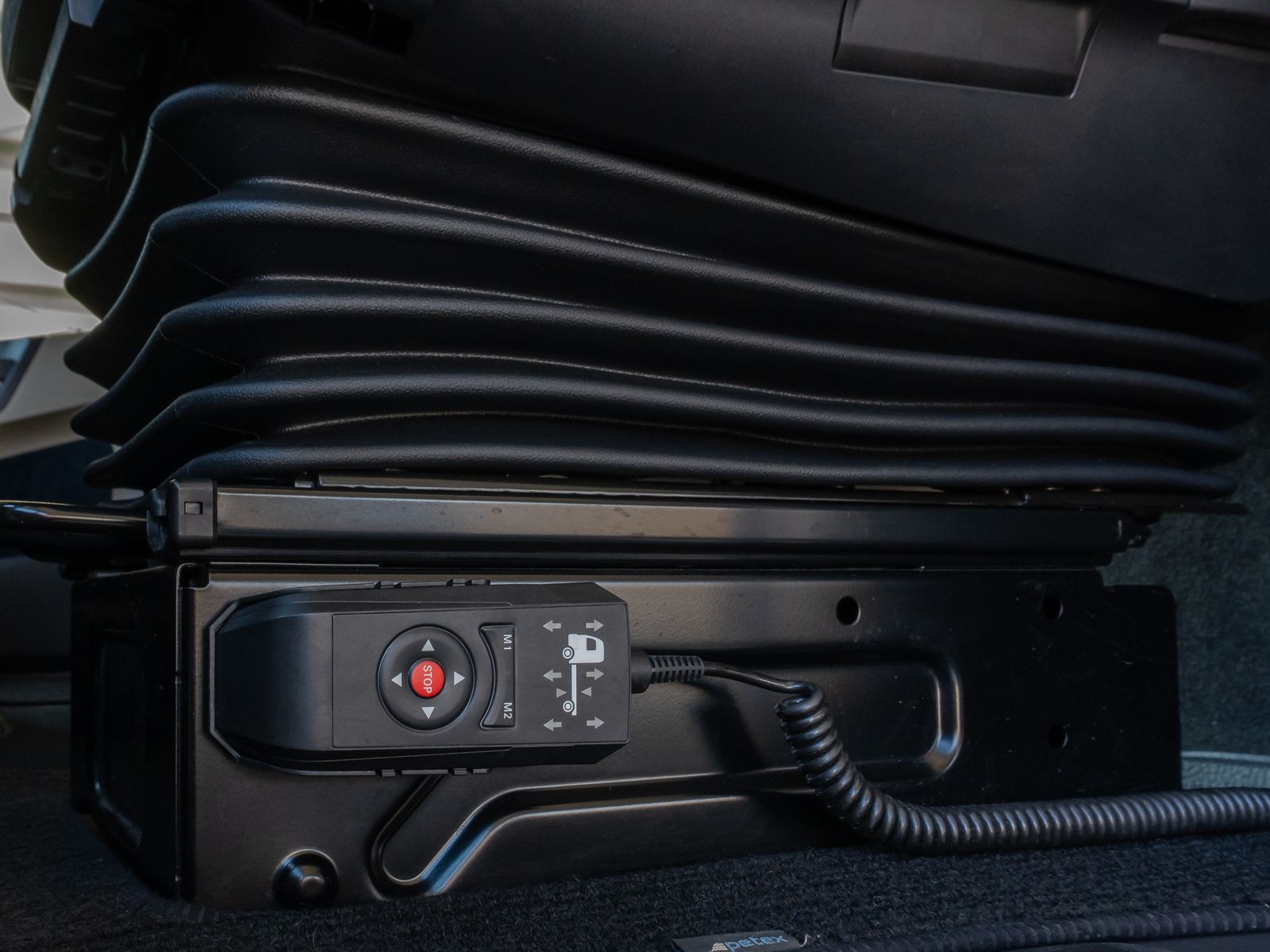 Fahrzeugabbildung Mercedes-Benz Actros 1853 LSnR LowLiner Style-Line NeuReifen