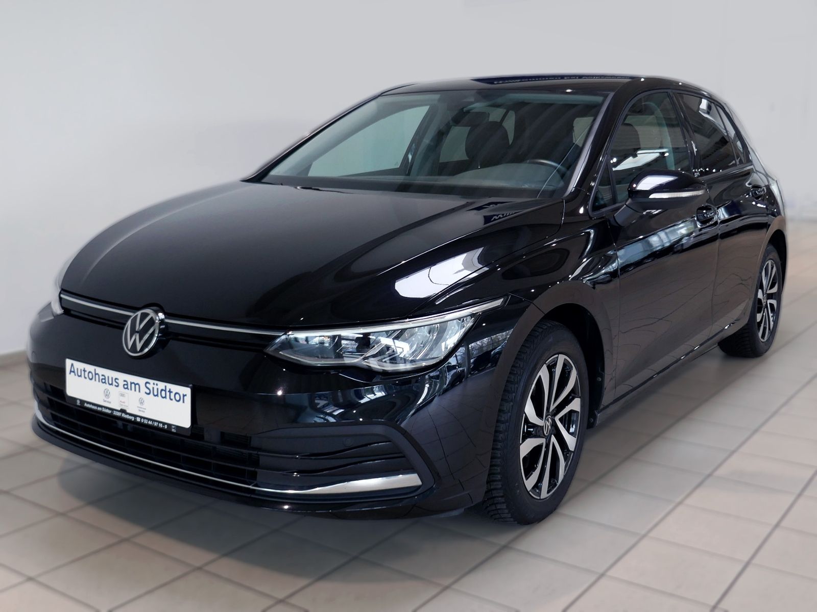 Fahrzeugabbildung Volkswagen Golf VIII Active 1.5 TSI | LED AHK RFK ACC Navi