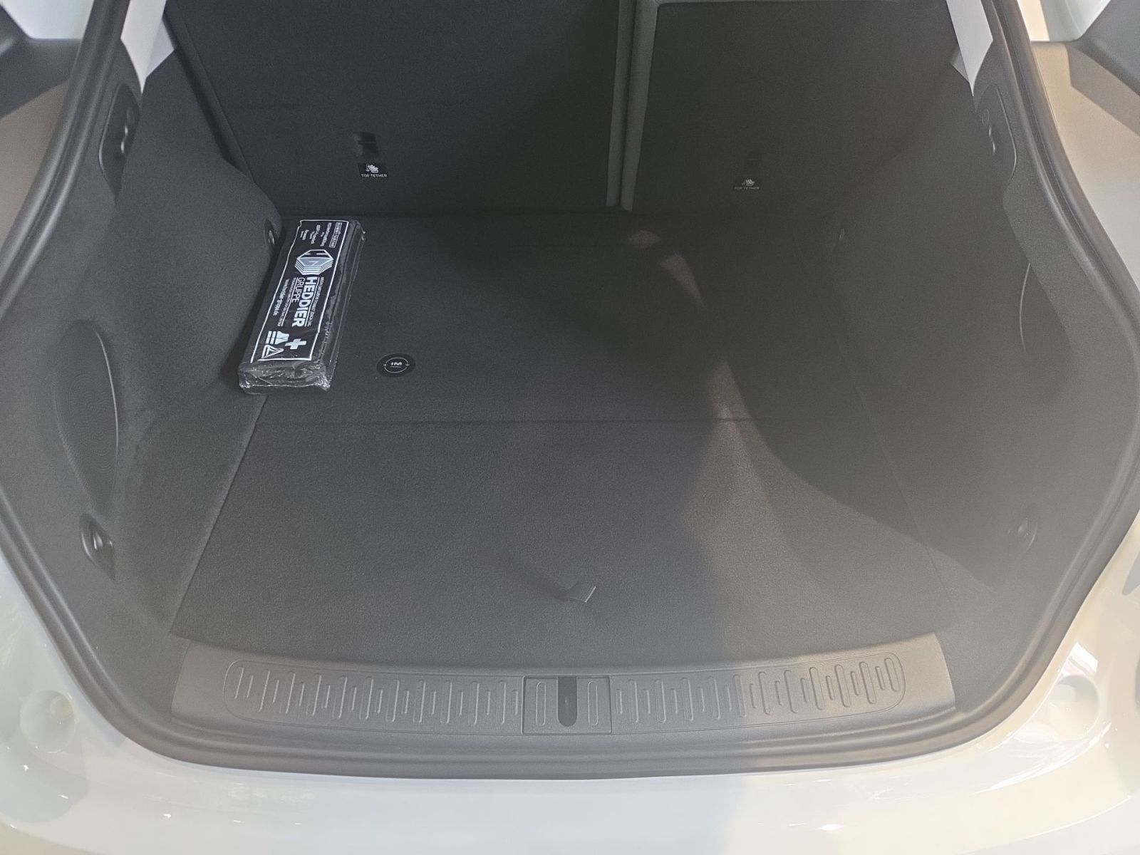 Fahrzeugabbildung MG IM6 Premium *BESTELLFAHRZEUG*
