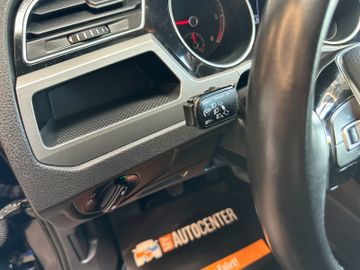 MYAUTOCENTER – Gebraucht- und Jahreswagen mit Werkstattservice in Pfaffenhofen Volkswagen Touran *1.HAND*Tempo*Klima*AHK*PDC*