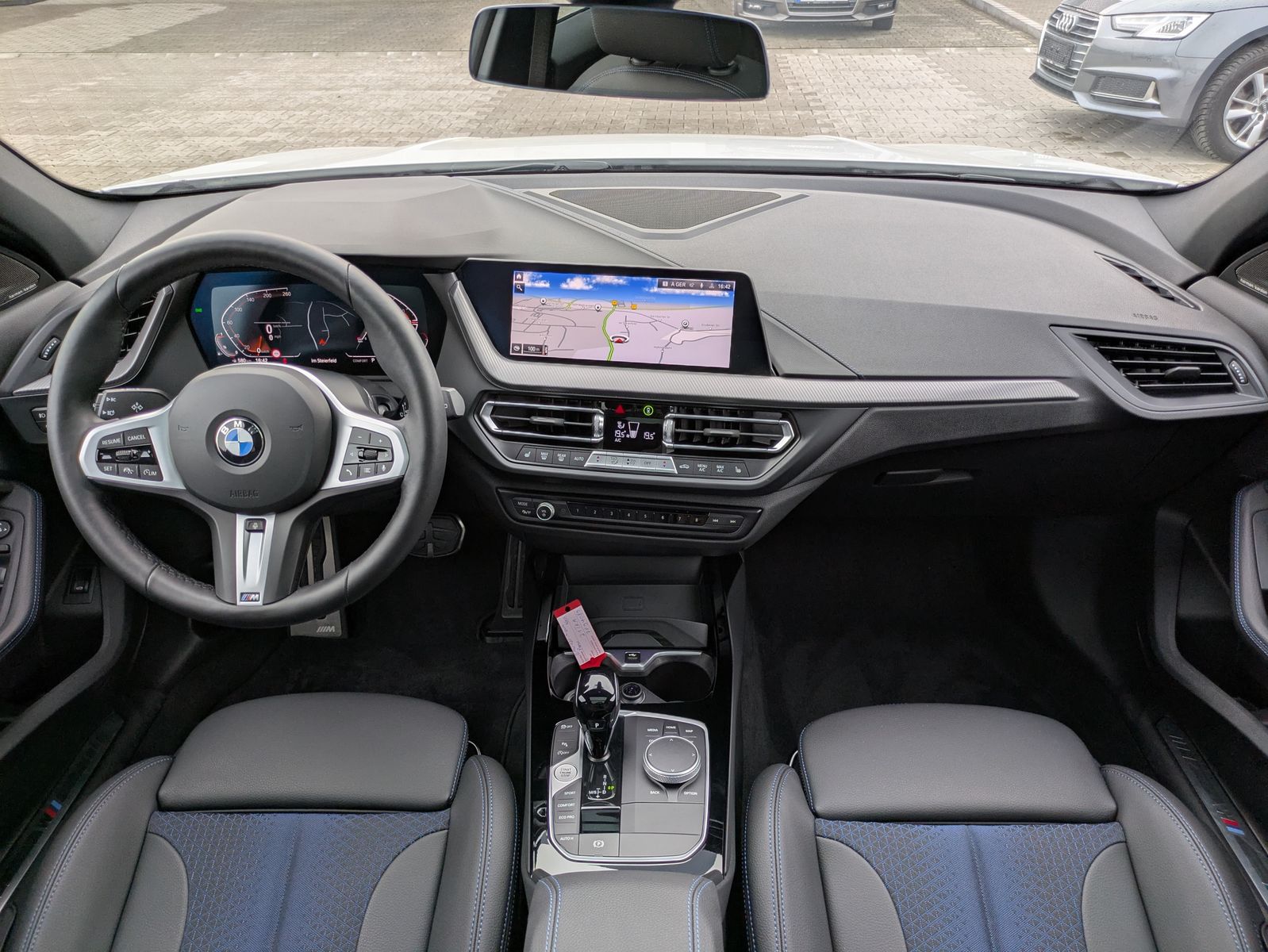 Fahrzeugabbildung BMW 120 i M-Sport PANO*ACC*KAMERA*H&K*Ad.-LED*PremP.