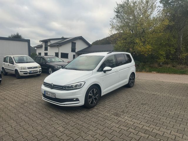 Volkswagen Touran Highline 2.0 TDi LEDER NAVI LED DSG SHZ