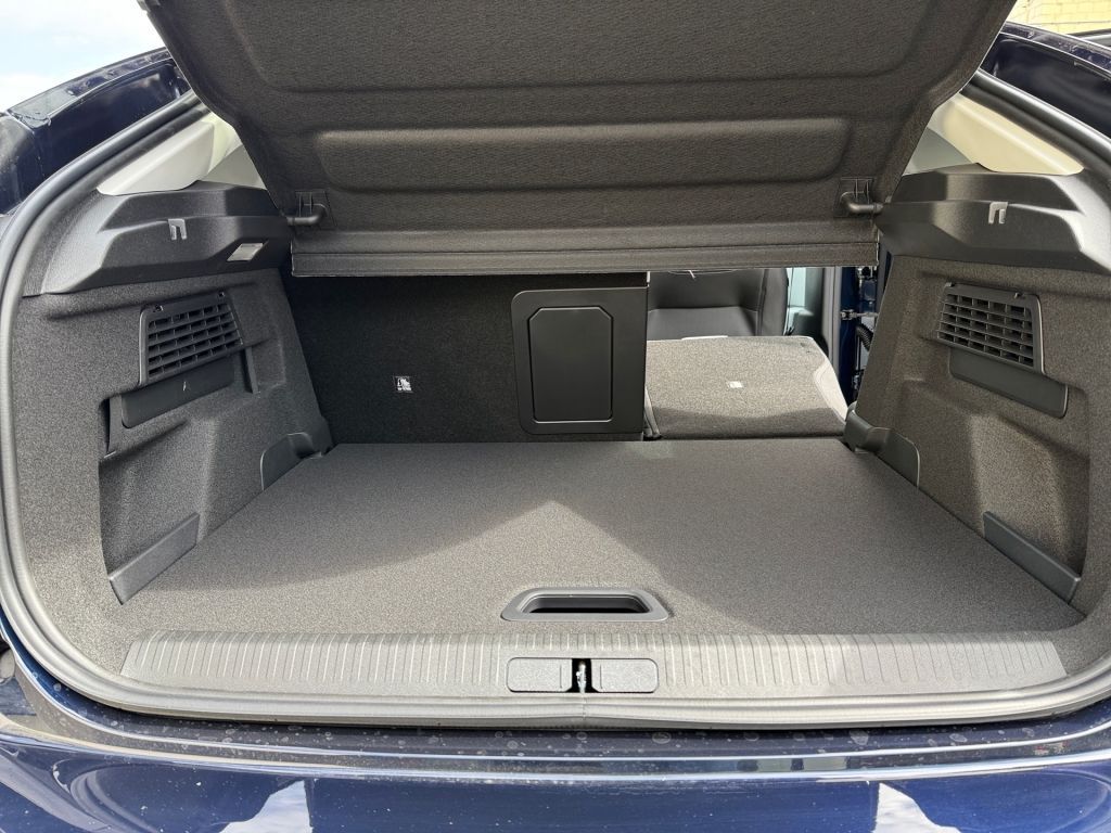 Fahrzeugabbildung Citroën C4 Hybrid 145 MAX