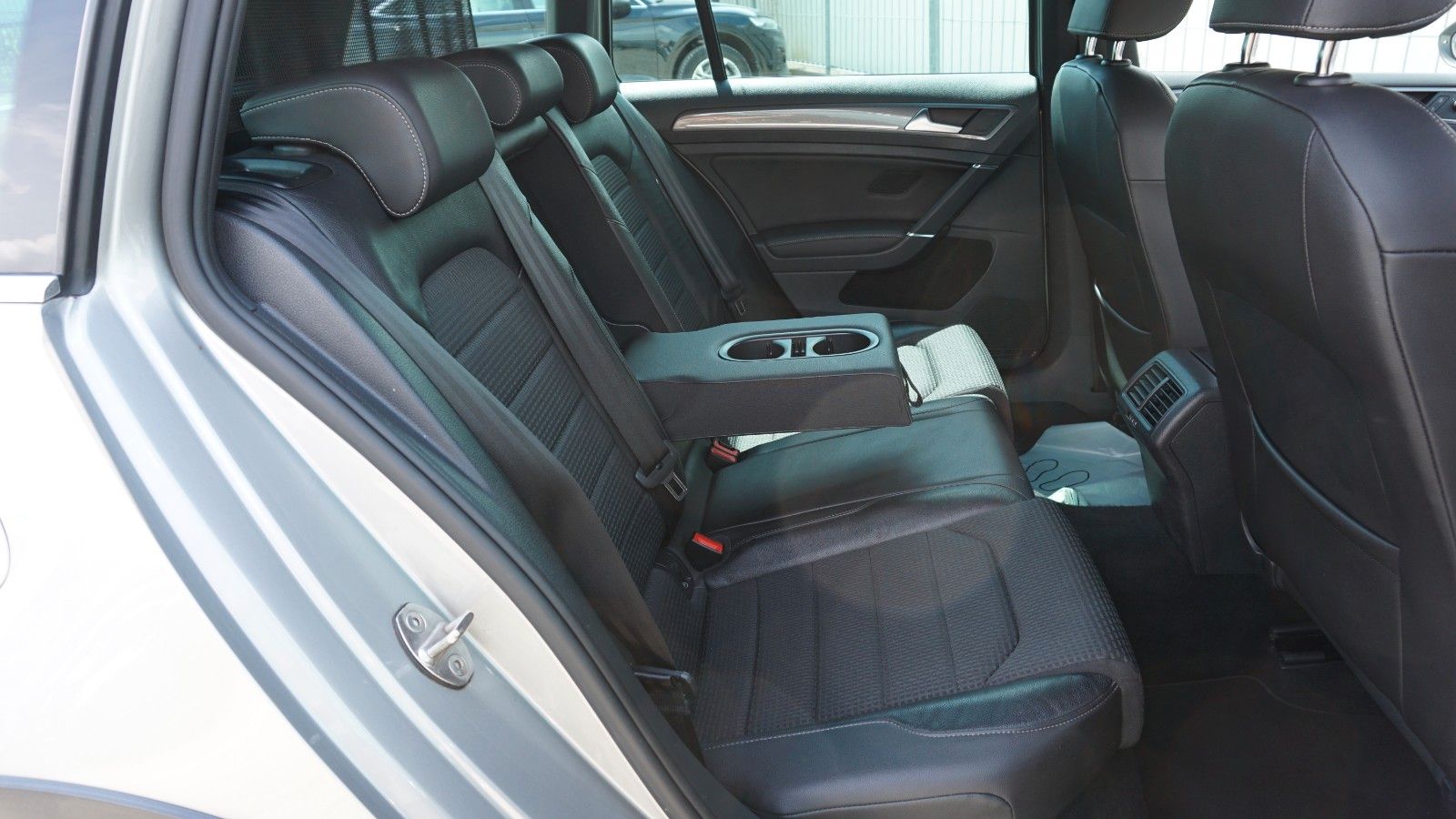 Fahrzeugabbildung Volkswagen Golf VII Alltrack, Variant, BMT, 4M,T.Leder,Navi