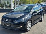 Volkswagen Polo V Team-Inspektion Neu-Tüv Neu-Scheckheft - Volkswagen Polo aus 2011: Team