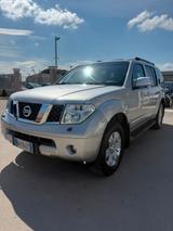 Nissan Pathfinder 2.5 dCi LE Chrome - Nissan Pathfinder Kombi Gebrauchtwagen