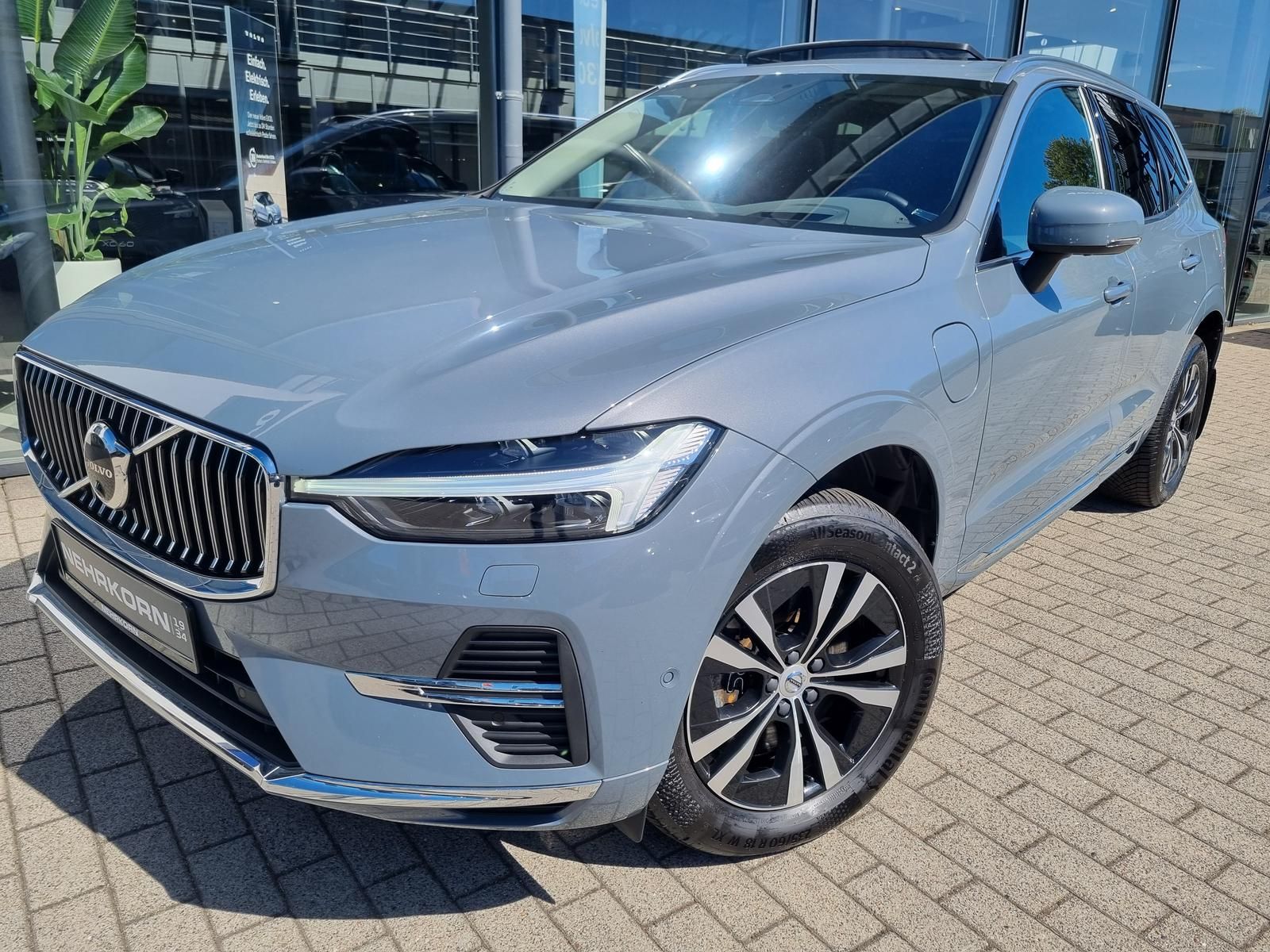Fahrzeugabbildung Volvo XC60 T6 Recharge Inscription Expression