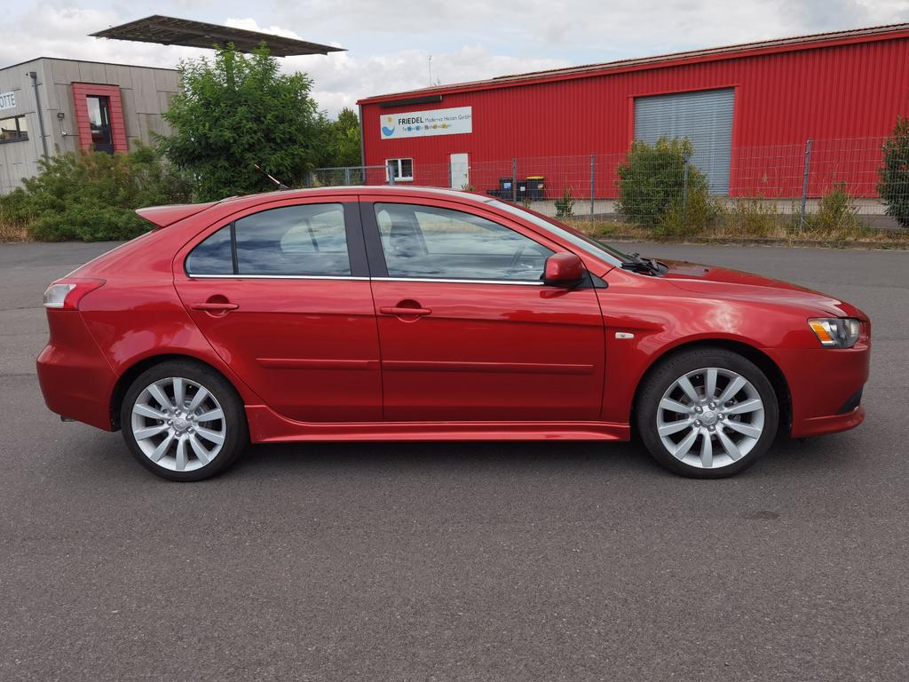 Mitsubishi Lancer