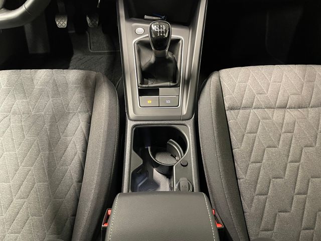 Golf VIII Life 1.5 TSI RFK LED ACC PDC