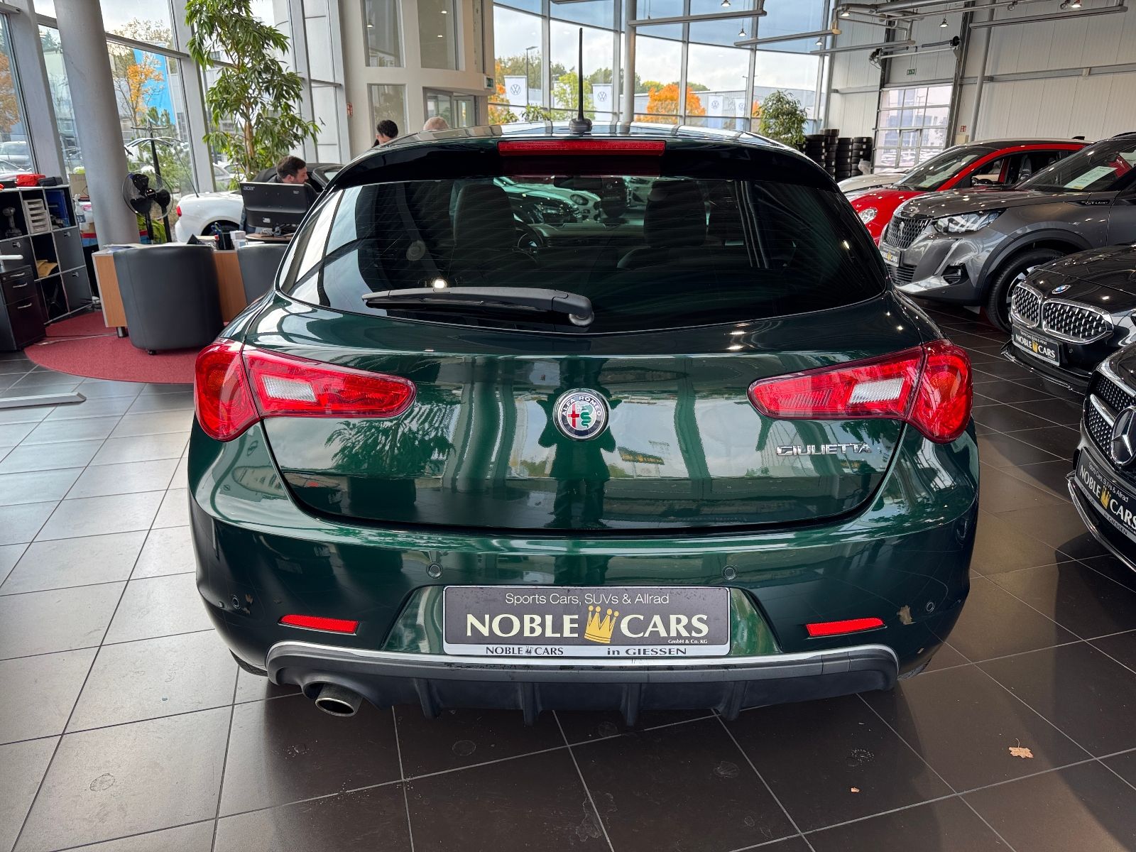 Fahrzeugabbildung Alfa Romeo Giulietta Super XEN NAV SHZ PDC LEDER