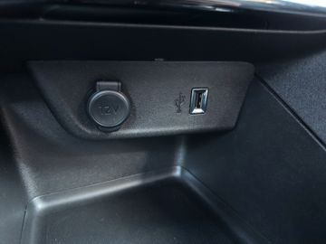 Opel Corsa 1.2 Klima Sitzheizung Tempomat LED