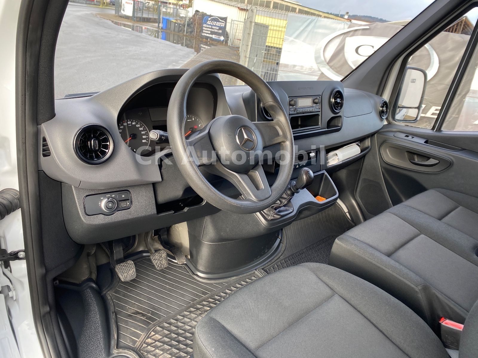 Fahrzeugabbildung Mercedes-Benz Sprinter III Kasten 214 CDI FWD L2H2/Klimaanlage