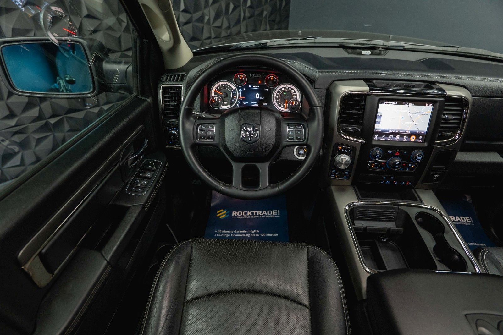 Fahrzeugabbildung Dodge RAM 5.7 V8 HEMI 4x4 Sport OFFROAD NightPaket 19%