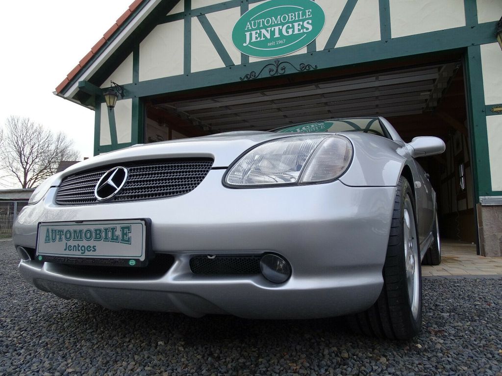 Mercedes-Benz SLK 230