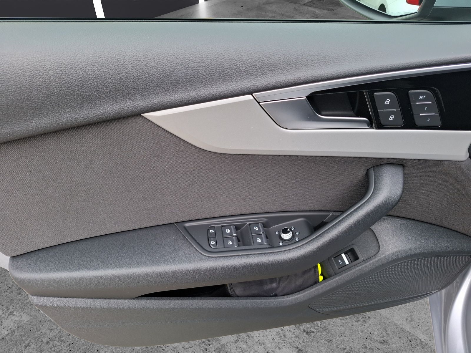 Fahrzeugabbildung Audi A4 Avant 40 TDI quattro S-tronic AHK Navi ACC PD