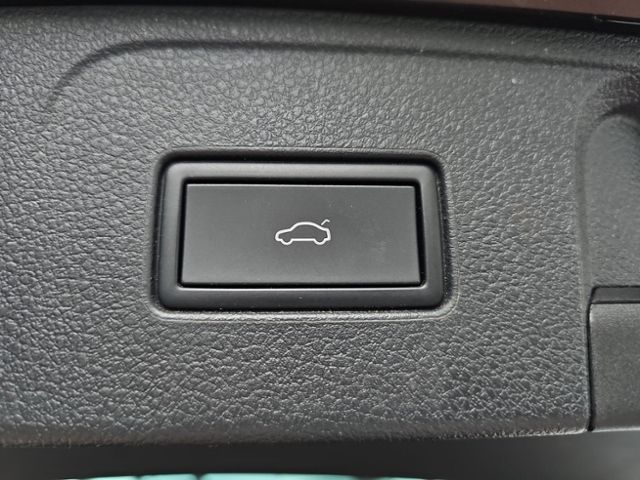 Fahrzeugabbildung Volkswagen Passat Variant 2.0 TDI DSG Elegance NAVI LED-MAT