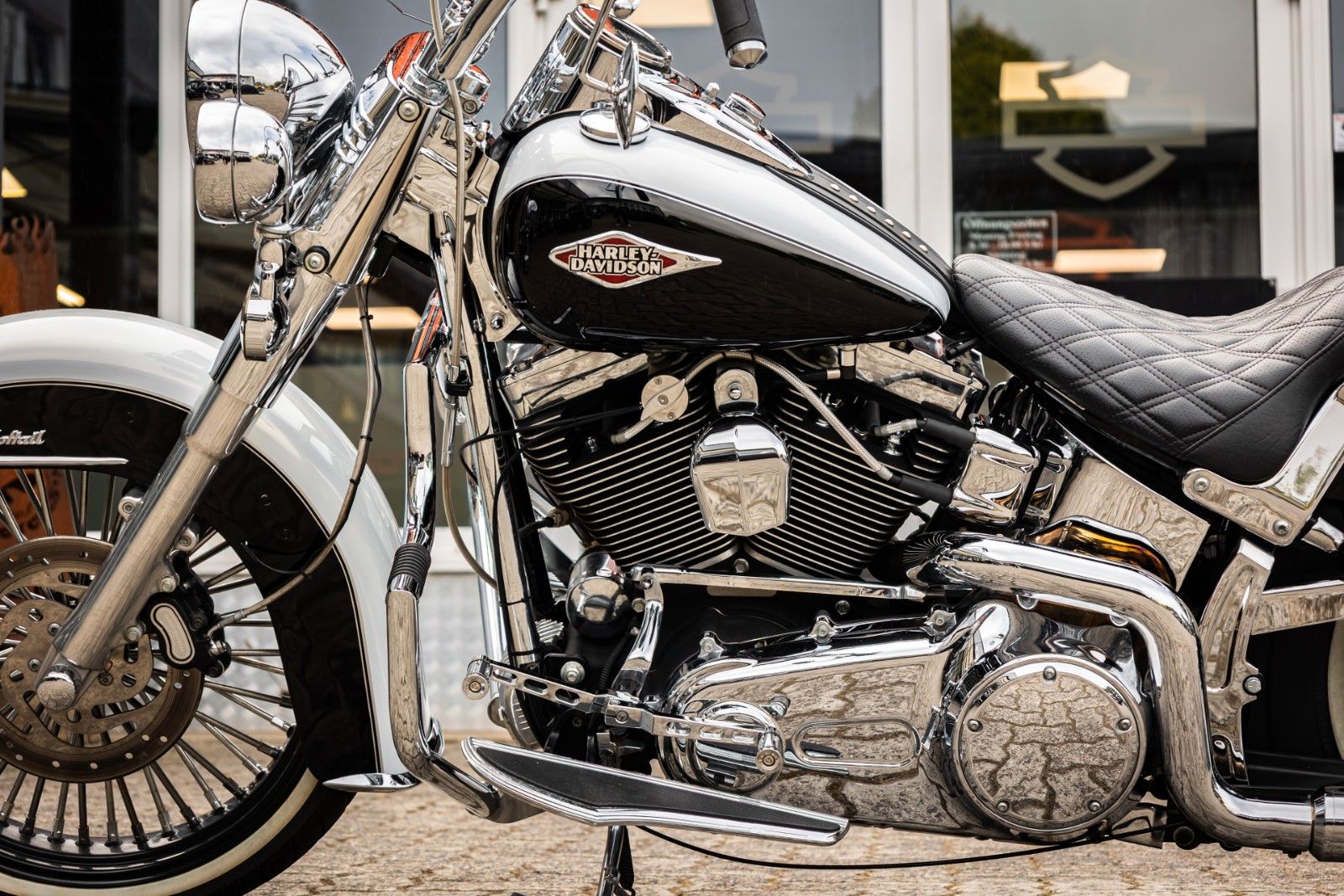 Fahrzeugabbildung Harley-Davidson FLSTC Heritage Classic Twin Cam 96 cui - Chicano