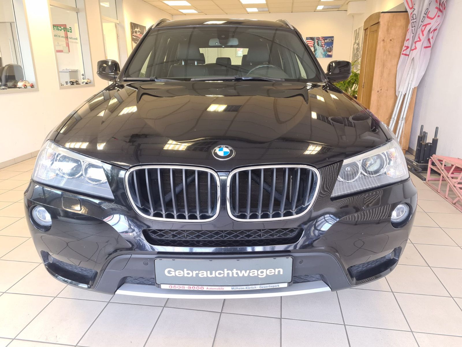 Fahrzeugabbildung BMW X3 xDrive 20 d / NAVI / KAMERA / LEDER / XENON