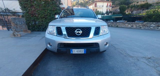 Nissan Navara 2.5 dCi 190CV 2 porte King Cab XE