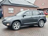 Toyota RAV4 2.2 D-4D 4x4 Allrad D-CAT 2Han... - Toyota RAV 4: D Cat