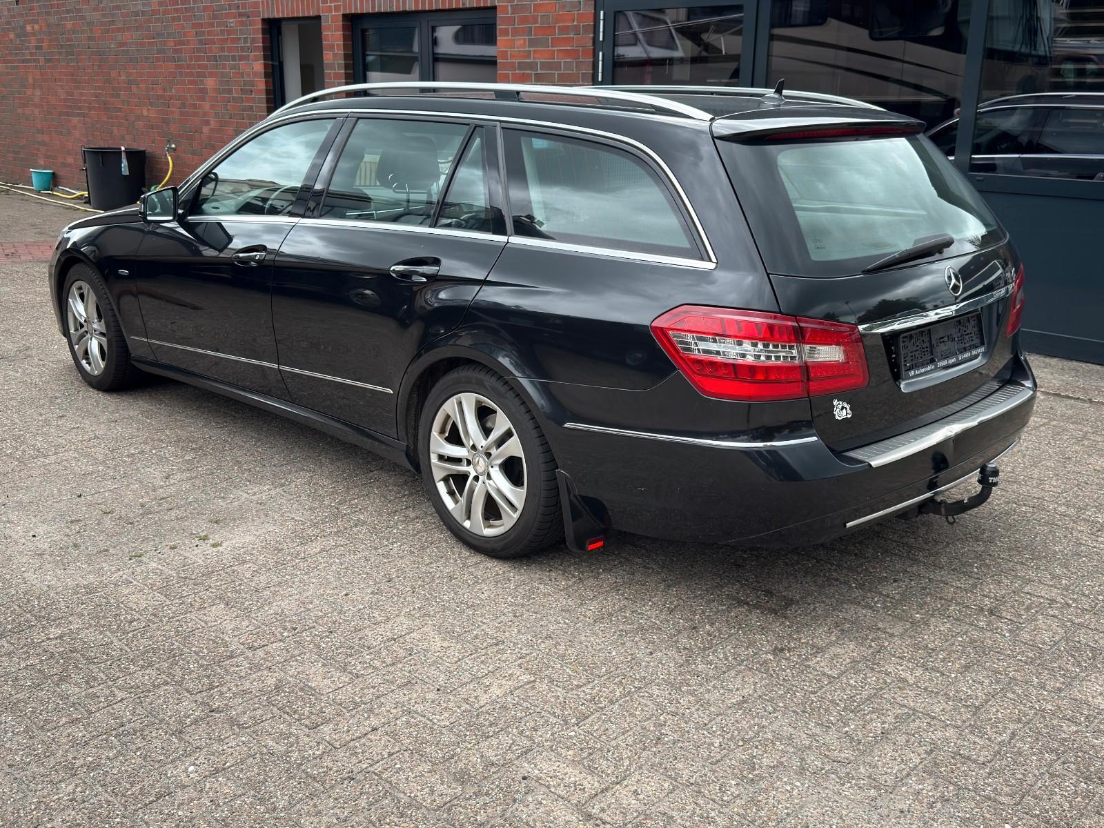 Mercedes-Benz E 220 CDI T BlueEFFICIENCY AVANTGARDE Tüv Neu