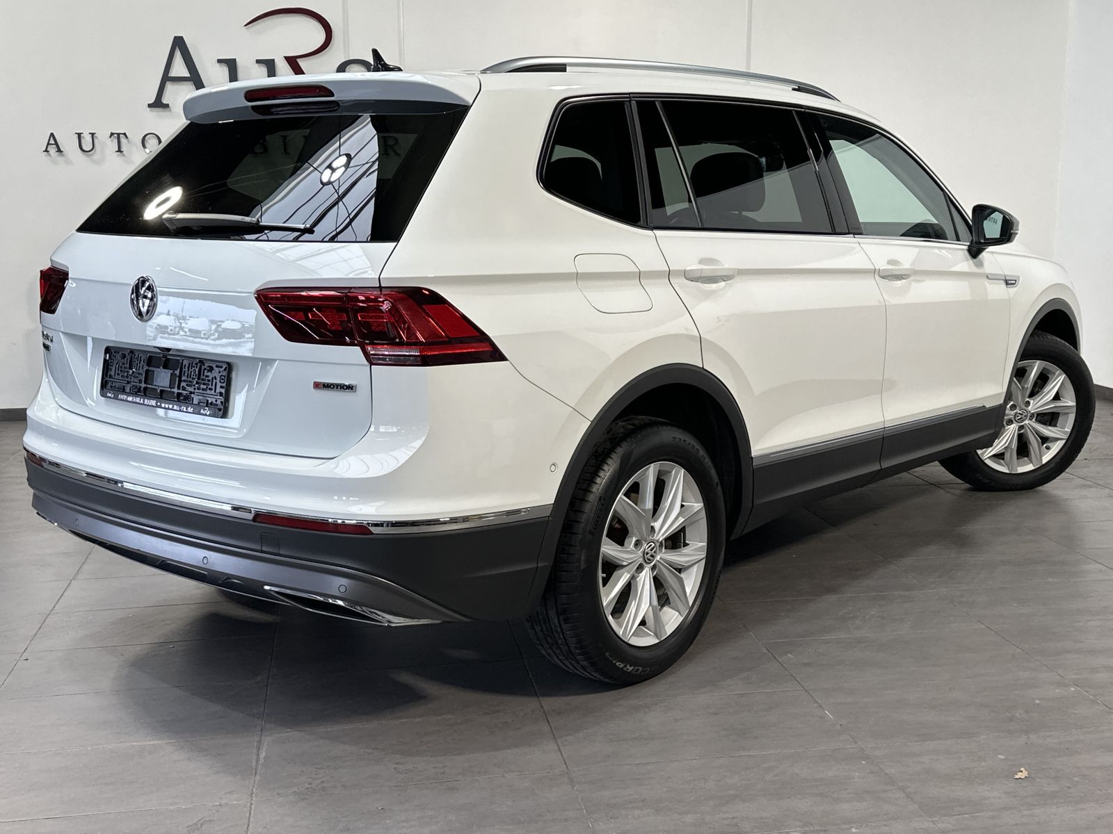 Fahrzeugabbildung Volkswagen Tiguan Allspace 4M HL NAV+LED+AHK+PANO+KAMERA+PP