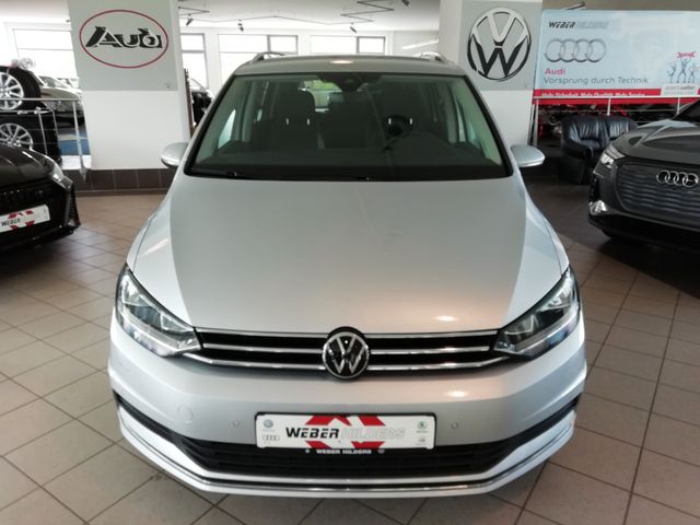 Fahrzeugabbildung Volkswagen Touran 1.5 TSI "Active" 7-Sitzer