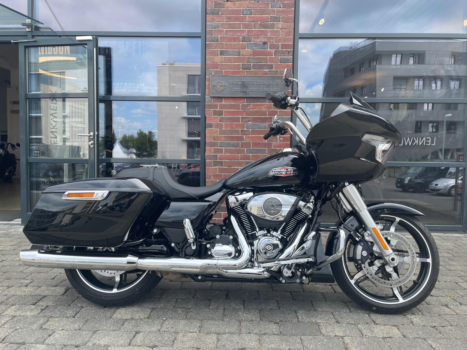 Harley-Davidson FLTRX Road Glide 117 Helix Serie Euro 5 Modell