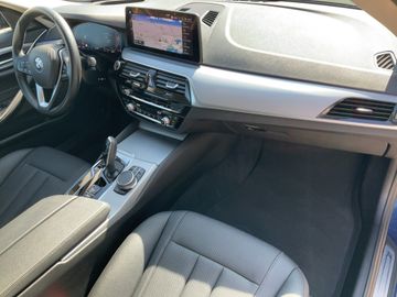 BMW 520 - 11
