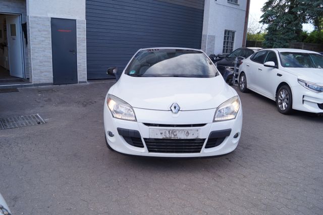 Renault Megane III Coupe / Cabrio Luxe Klimaau Navi Temp