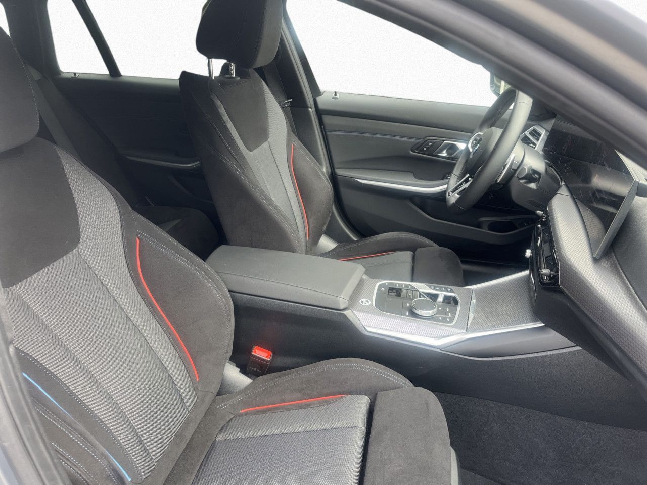BMW 330 - Bild 12