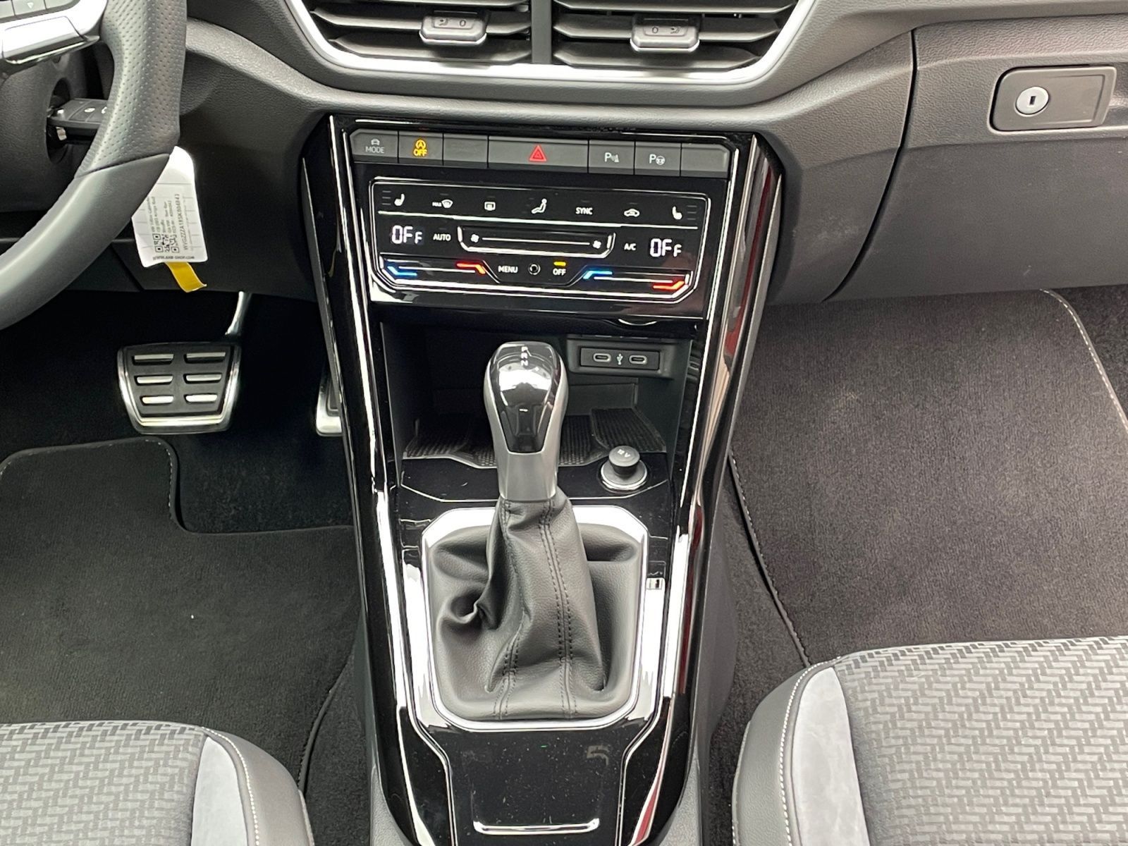 Volkswagen T-Roc - Bild 11