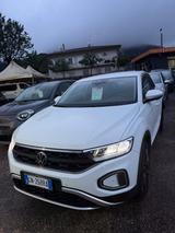 Andere Volkswagen T-Roc 1.0 TSI Life - Andere mit Benzin-Antrieb: Van, Schaltgetriebe