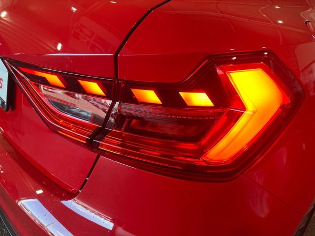 A1 Sportback 35 TFSI S TRONIC S LINE LED+NAVI+VC
