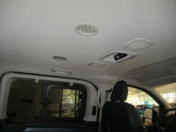 Ford Tourneo Custom 125kW L1 Active Auto. 5J Garantie