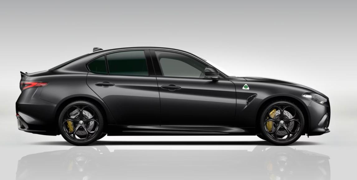 Alfa Romeo Giulia QUADRIFOGLIO ORO
