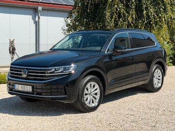 Volkswagen Touareg - 2