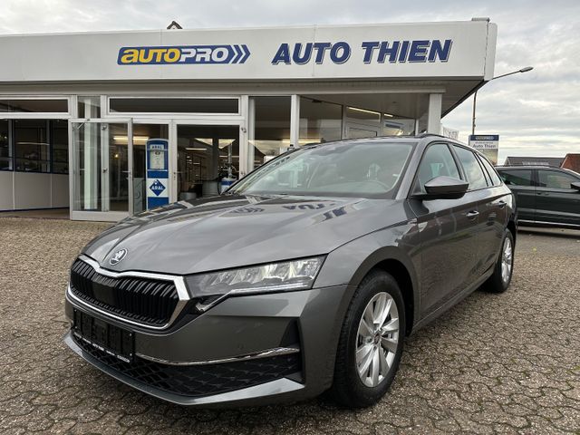 SKODA Octavia Combi 2.0 TDI Selection DSG Navi/AHK/ACC
