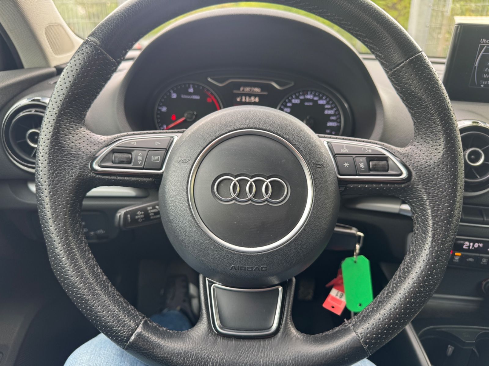 Fahrzeugabbildung Audi A3 Sportback ambition Bi-Xenon+Navi