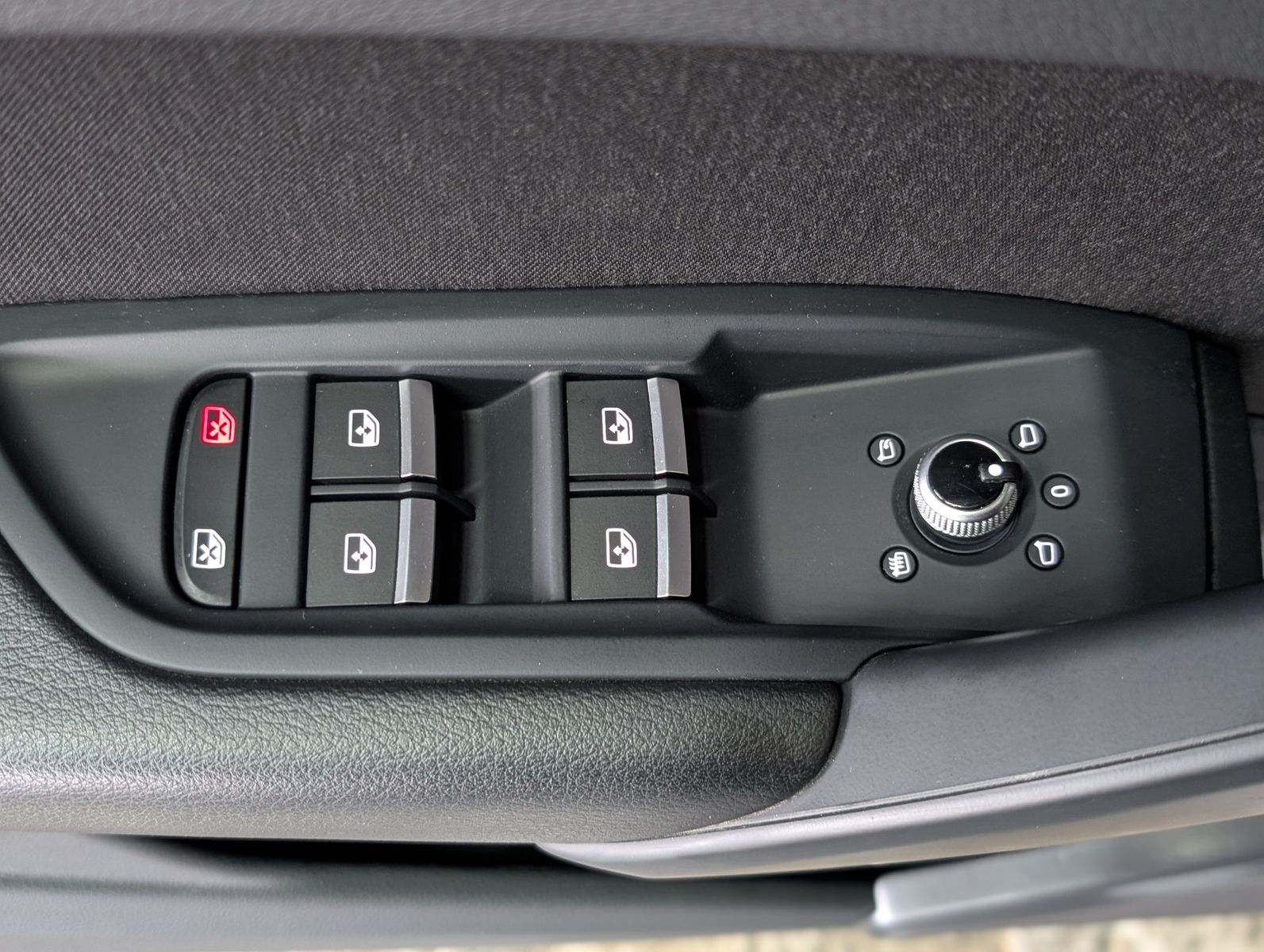 Fahrzeugabbildung Audi Q5 50 TFSIe quattro Sportback AHK MATRIX ACC APP