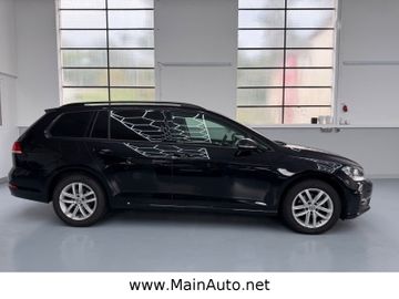 Volkswagen Golf - 6