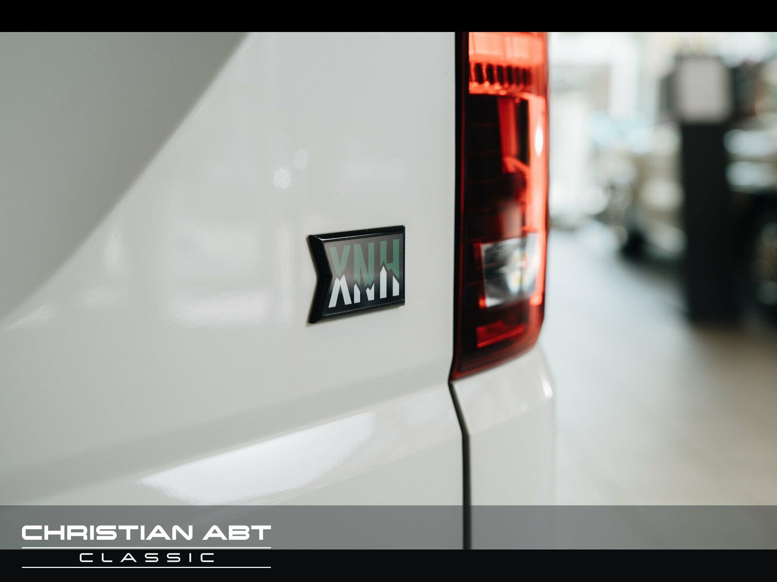 Fahrzeugabbildung Volkswagen ABT XNH Premium Navi / LED / Markise / PV