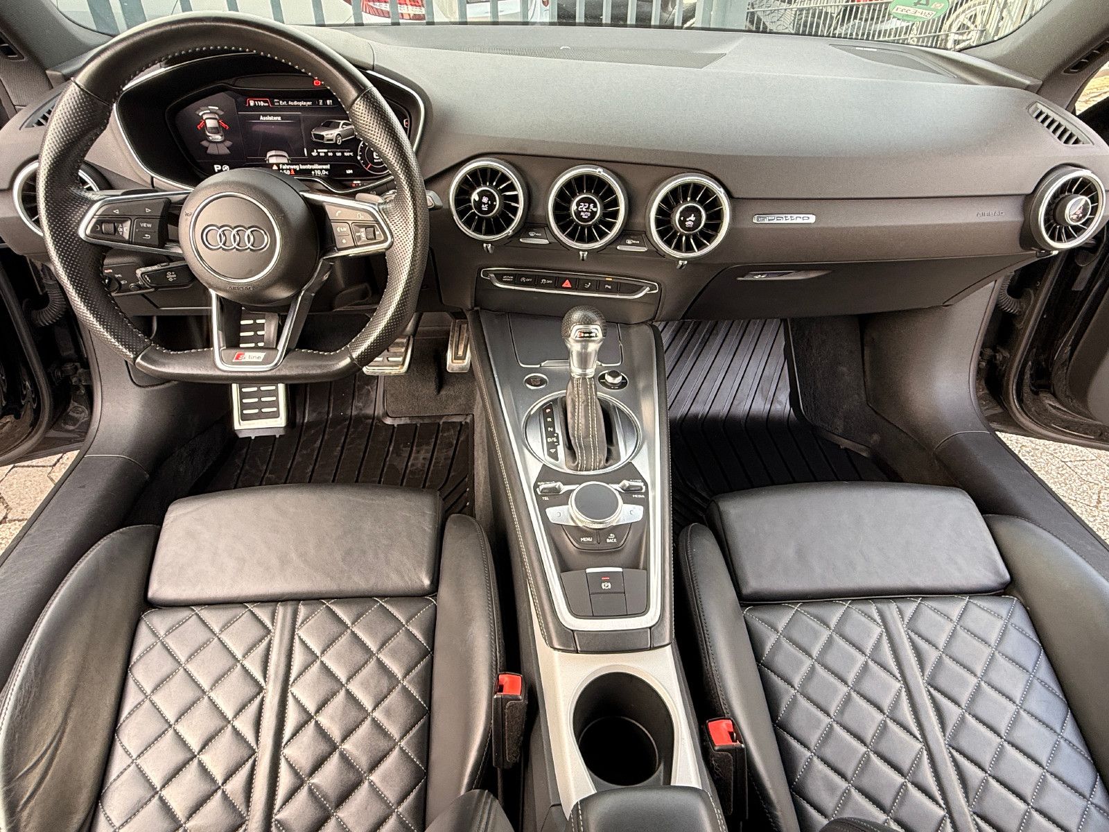 Fahrzeugabbildung Audi 2.0 TFSI quattro/S-LINE/AUTOMATIK/RS-SITZE/LED