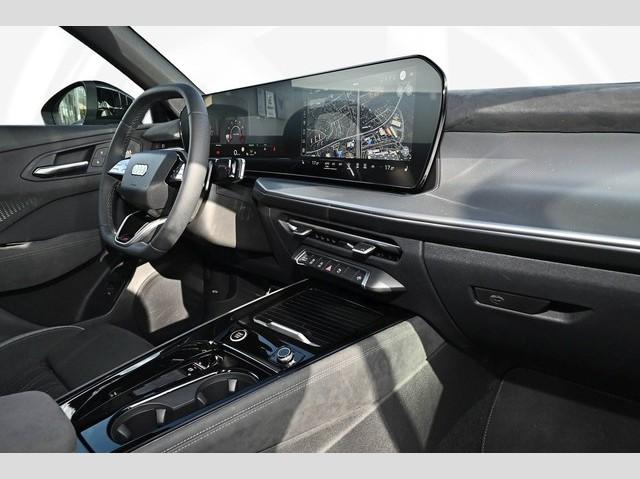 Audi Q3 SUV TFSI tronic S line Matrix Pano DCC AHK So