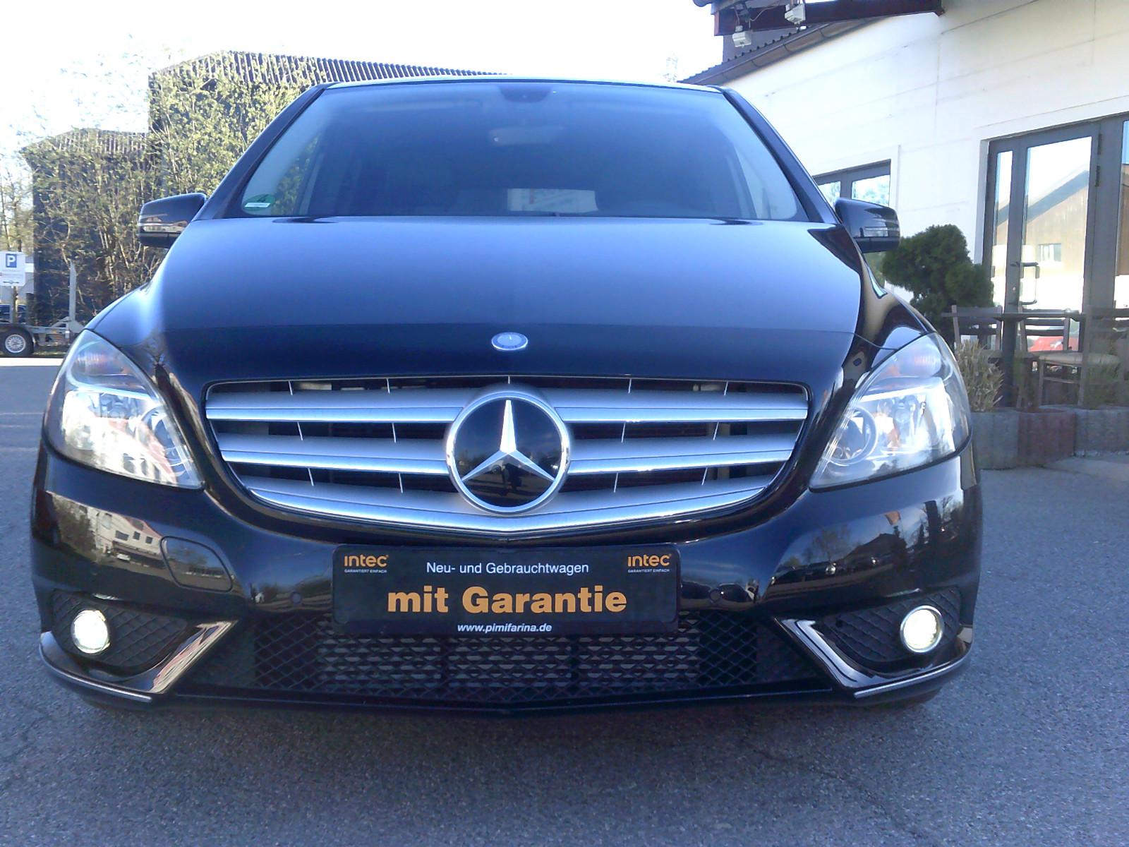 Mercedes-Benz B 180 Leder Automotik Schaltwippen 18" SHZ
