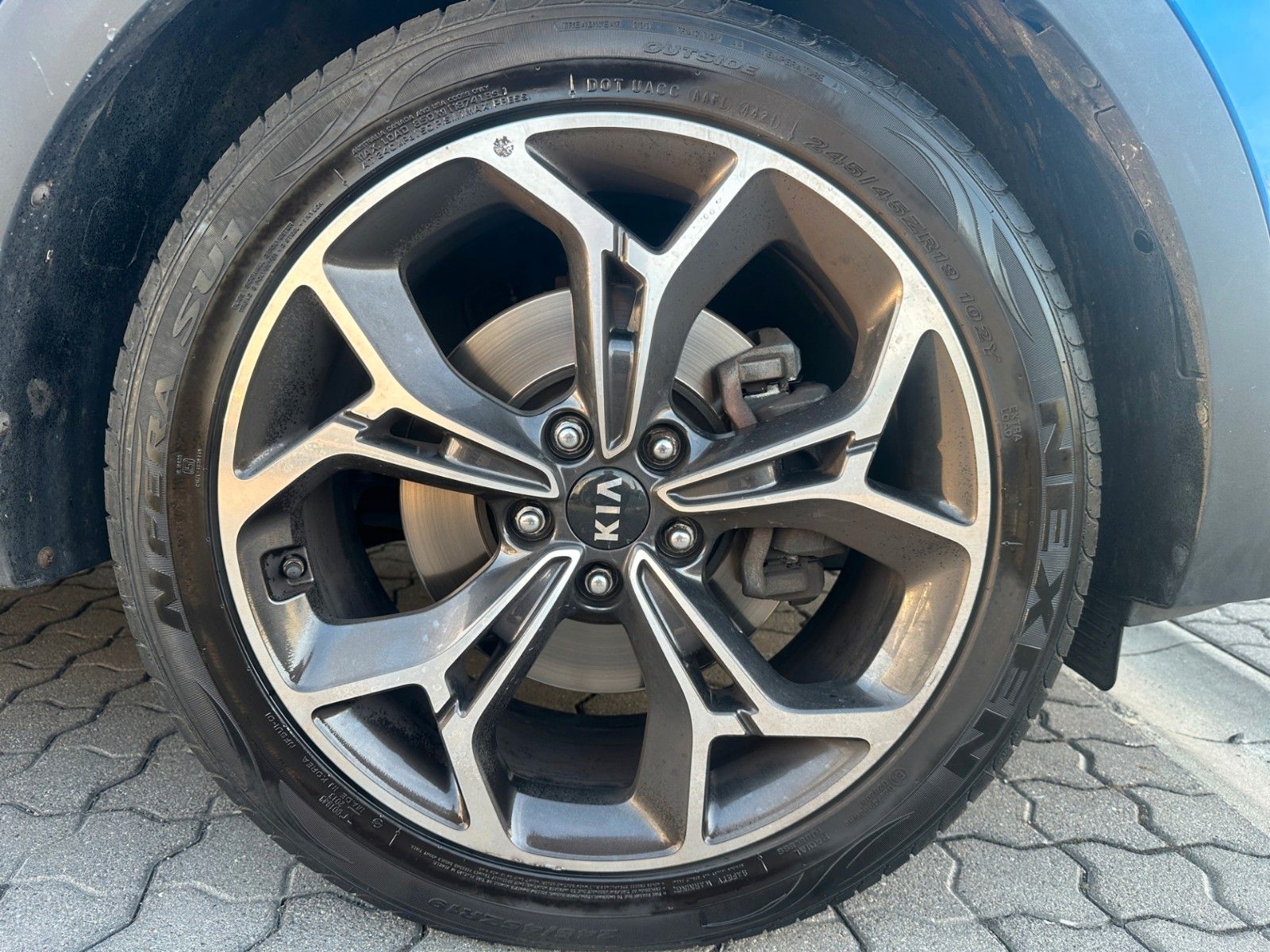 Fahrzeugabbildung Kia Sportage 1.6 T-GDI GT-Line AWD LEDER TECH GD
