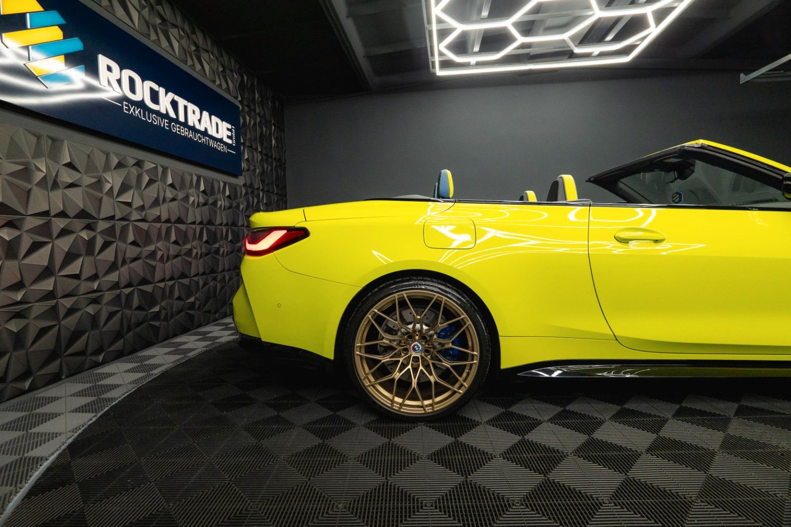 Fahrzeugabbildung BMW M4 Cabrio xDrive Competition AC Schnitzer LASER