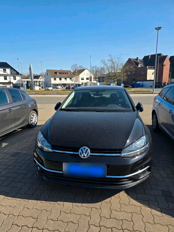 Image of Volkswagen Golf